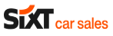 Logo von Sixt Car Sales: Der Schriftzug Sixt ist in schwarzen Großbuchstaben geschrieben, wobei das i durch eine orange geschwungene Linie ersetzt ist. Rechts davon steht in kleineren, orangefarbenen Buchstaben car sales.